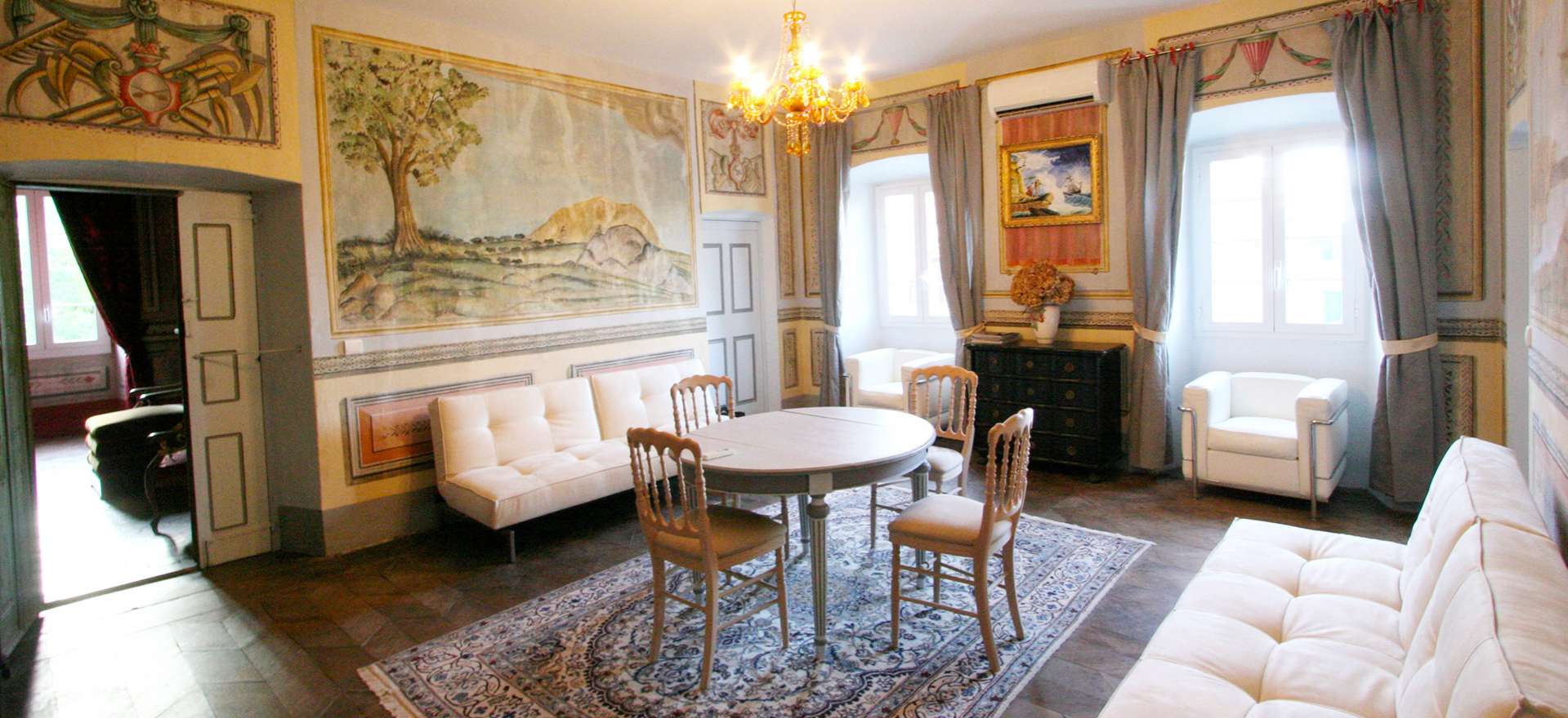 Voir la page de l'établissement "Casa Theodora"