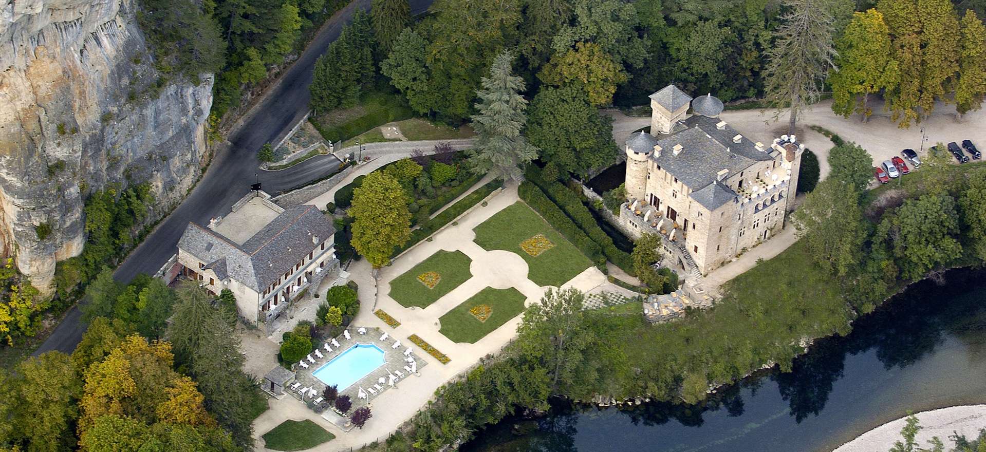 Voir la page de l'établissement "Château de la Caze"