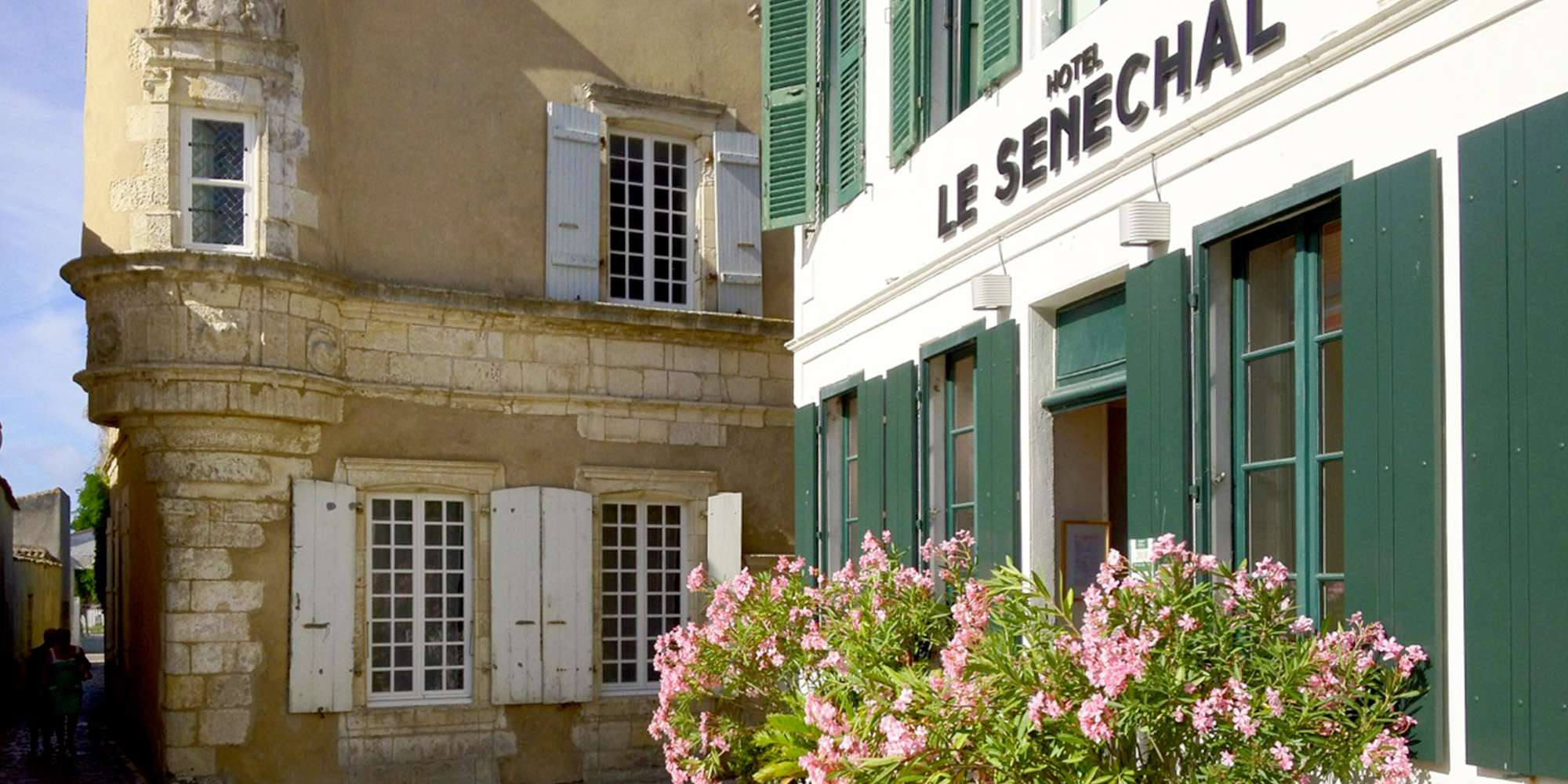 Voir la page de l'établissement "Hôtel Le Sénéchal"