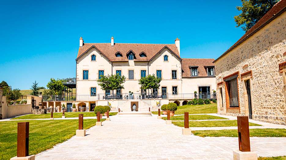 Voir la page de l'établissement "Domaine de Rymska"