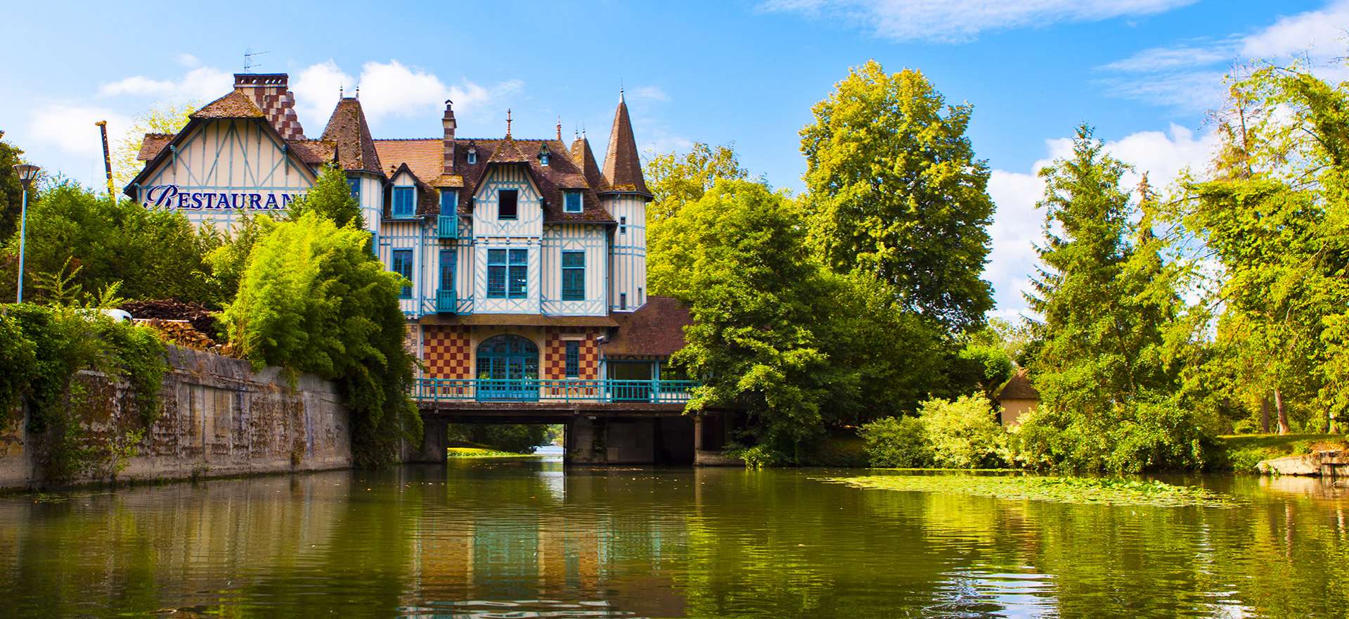 Voir la page de l'établissement "Le Moulin de Connelles"