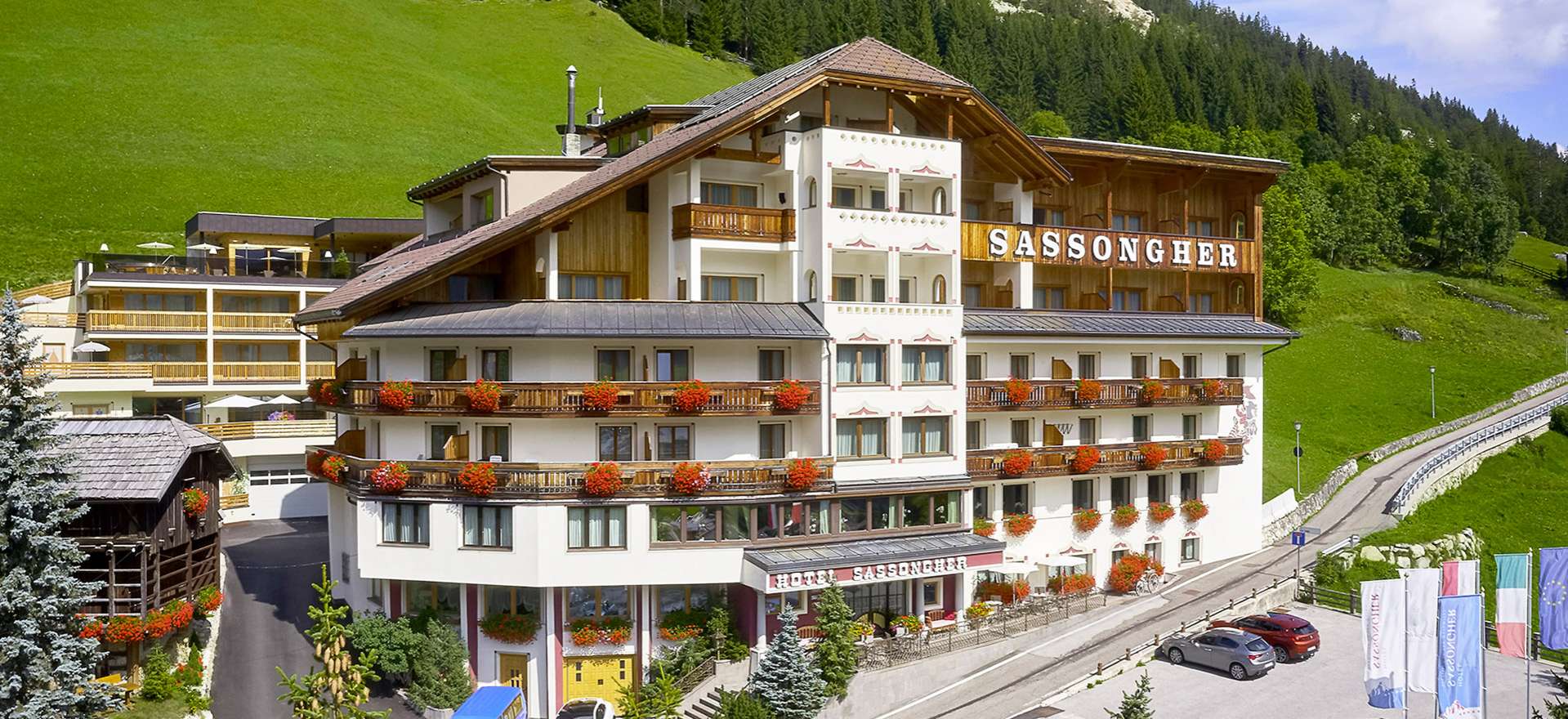 Voir la page de l'établissement "Hotel Sassongher"