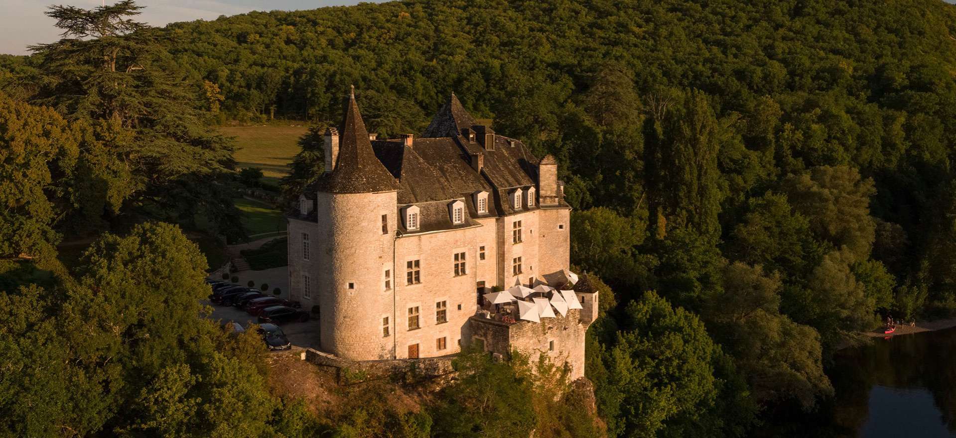 Voir la page de l'établissement "Château de la Treyne"