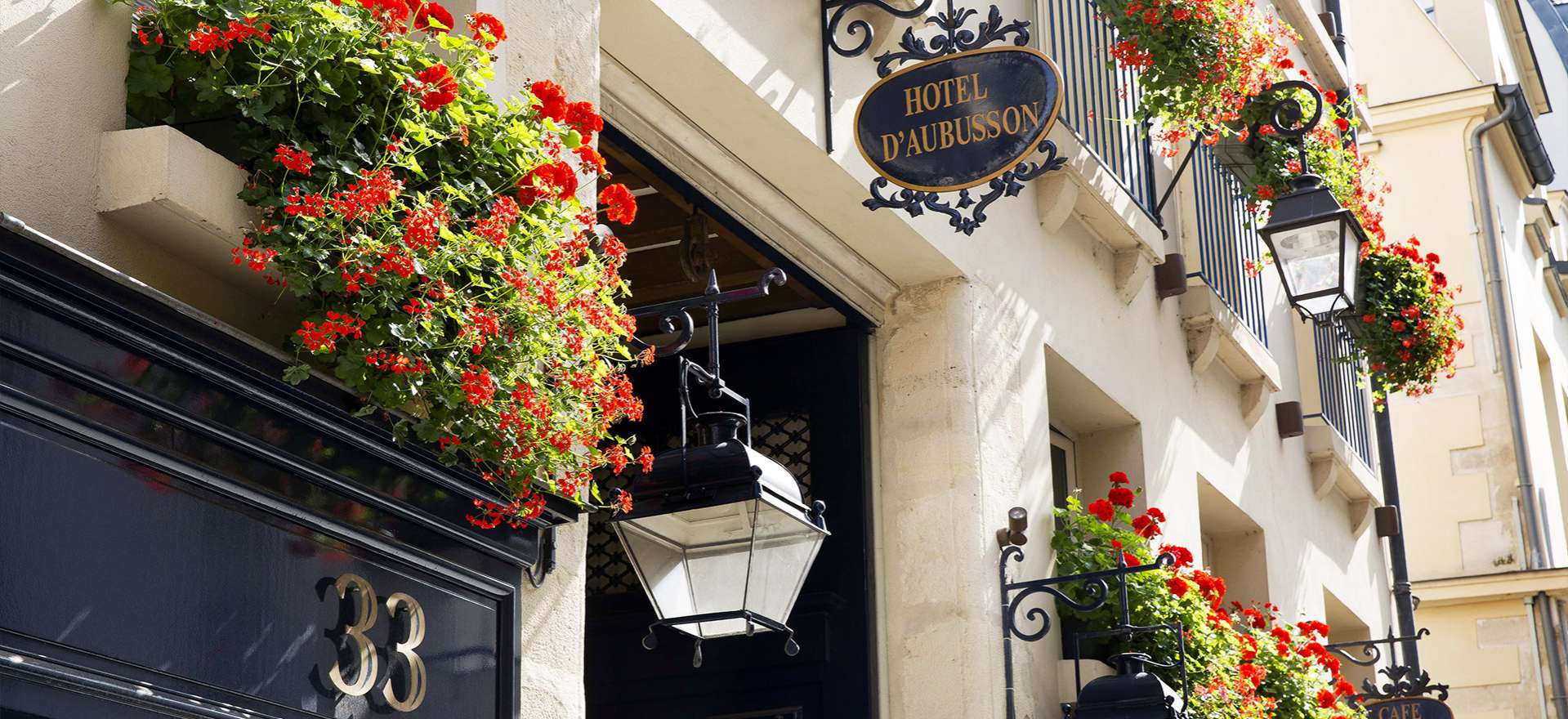 Voir la page de l'établissement "Hôtel d'Aubusson"