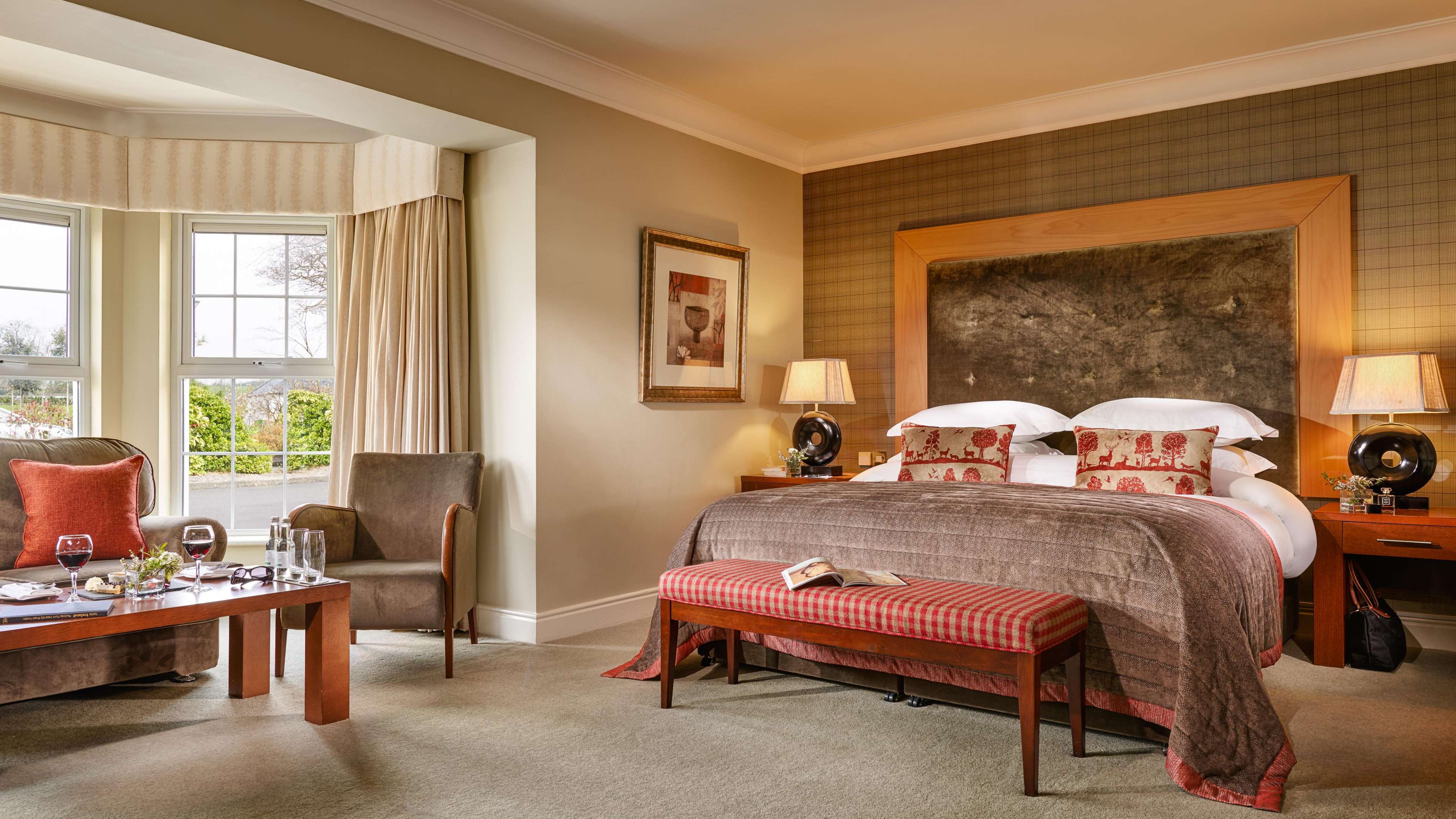 Voir la page de l'établissement "Ballygarry House Hotel & Spa"